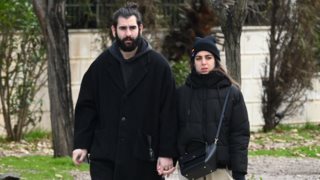 Ο γιος του Πέτρου Φιλιππίδη σε μια σπάνια δημόσια εμφάνιση