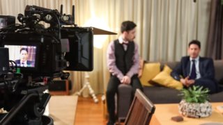 "Τα Νεοκλασσικά" έρχονται στον Alpha - Οι πρώτες φωτογραφίες από τα γυρίσματα της σειράς