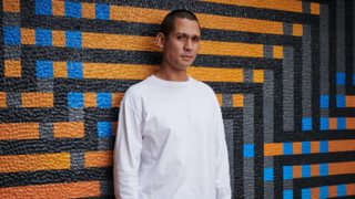 Ο Σωτήρης Κοντιζάς άφησε την 4χρονη κόρη του να τον κουρέψει