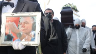 Το τελευταίο αντίο στον Γιώργο Τράγκα - Ήταν όλοι εκεί για να τον αποχαιρετήσουν