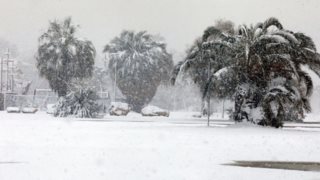 Κακοκαιρία "Ελπίς": Γενική αργία αύριο σε Δημόσιο και ιδιωτικό τομέα