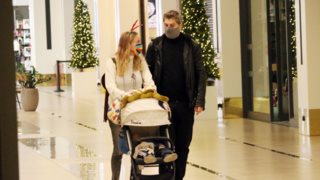 Ο Αλέξανδρος Μπουρδούμης και η Λένα Δροσάκη σε οικογενειακές στιγμές με τον γιο τους