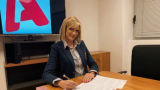 H Σάσα Σταμάτη στο Battle of the couples!