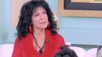 Σοφία Βόσσου: "Έχω φάει κέρατο...Το μάθαινα, τους συγχωρούσα μετά"