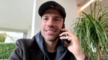 Κωνσταντίνος Αργυρός: "Εκείνη τη στιγμή ηλεκτρίζομαι. Λέω θα τραγουδήσω για μένα"