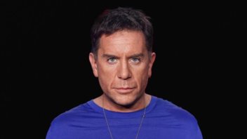 Γιώργος Μαζωνάκης | Tο μήνυμα για τον Διονύση Σαββόπουλο και η διασκευή του &quot;Θαλασσογραφία&quot;