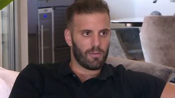 Ο Νίκος Παππάς στην πρώτη του αντίδραση μετά το επεισόδιο με δημοσιογράφο