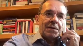 Ο Παύλος Τσίμας μιλά για την τελευταία εμφάνιση του Διονύση Σαββόπουλου