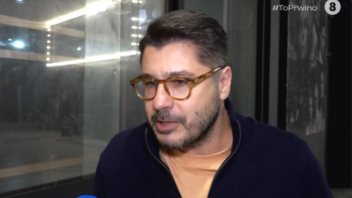 Ο Λάμπρος Κωνσταντάρας αντιδρά σε ερώτηση για τη Σοφία Μουτίδου: &quot;Είναι σαν να μην υπάρχει!&quot;