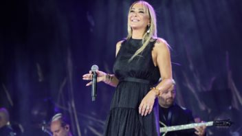 Ακυρώνει τις εμφανίσεις της η Μελίνα Ασλανίδου: "Ευχαριστώ μέσα από την καρδιά μου για την κατανόηση"