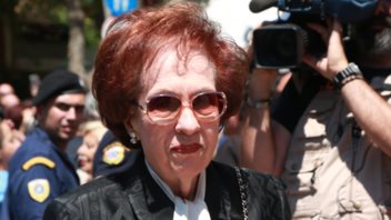 Πέθανε η Αννα Ψαρούδα-Μπενάκη σε ηλικία 92 ετών - Η πρώτη γυναίκα πρόεδρος της Βουλής