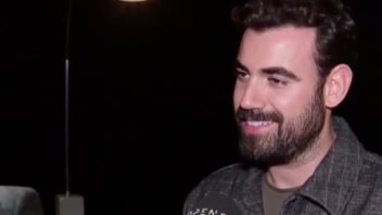 Ο Nίκος Πολυδερόπουλος αποκαλύπτει για τον γάμο και το παιδί που περιμένει: &quot;Είμαι ευτυχισμένος&quot;