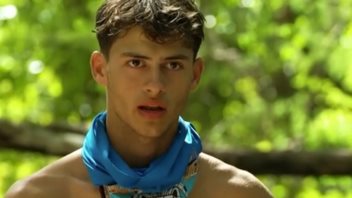 Survivor | Καταπέλτης ο Σταύρος για τον Gio Kay: Δεν πάει στους φίλους του και λέει "Notropia, read a book"