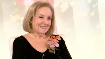 Κάρμεν Ρουγγέρη: "Κρατάω όσο μπορώ χαμηλότερα το εισιτήριο - Βλέπω ότι το βάζουν πολύ πιο ακριβά οι άλλοι"