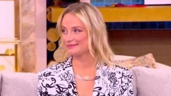 Λένα Δροσάκη: "Η σχέση µου µε τον Αναστάση χτίζεται µέρα τη µέρα - Είναι µια συνεχής προσπάθεια"