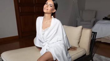 H Αλεξάνδρα Νίκα αγκαλιά με τον "Βαλεντίνο" της | Η πρώτη φωτογραφία με φουσκωμένη κοιλίτσα