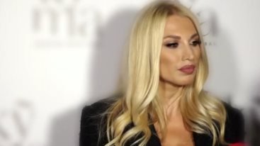 Η Κωνσταντινα Σπυροπουλου μιλα για τα "μαχαιρωματα" που δεχτηκε στην τηλεοραση