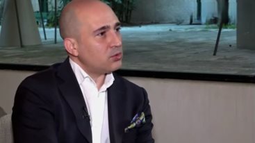 Κωνσταντινος Μπογδανος: "Ειμαι μαμακιας οπως ειμαι και μπαμπακιας. Εχω τεσσερις γονεις"