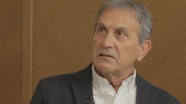 Γιωργος Νταλαρας: "Χωρις την Αννα θα ημουν σχεδον ενα τιποτα. Ημουν ενα χαμινι του δρομου"