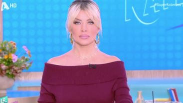 Κατερινα Καινουργιου: &quot;Ειχα στενοχωρηθει πολυ γιατι ηταν δωρο του παππου μου&quot;