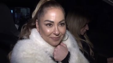 Μελινα Ασλανιδου: "Ηταν να πω περισσοτερα τραγουδια αλλα λογω της καταστασης που περασα..."