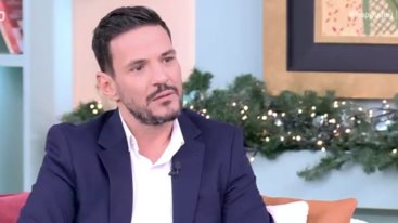 O Κωστας Τσουρος μιλα για τη σχεση με τον Γιωργο Λιαγκα