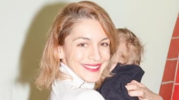 H Γιουλικα Σκαφιδα αποκαλυπτει τον λογο που νιωθει ενοχικα ως μητερα: &quot;Αραγε συνηθιζεται ποτε;&quot;