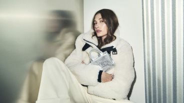 To New York chic που προτεινει η DKNY για τις γιορτες