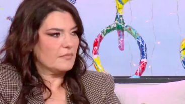 Κατερινα Ζαριφη: &quot;Την πρωτη φορα που εβαλα νυφικο πεταξα καντηλες&quot;