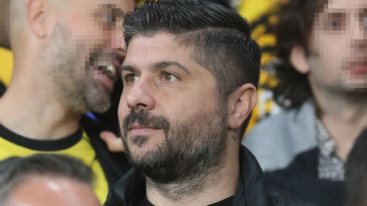 Μιχαλης Σηφακης | Αυτη ειναι η συντροφος του