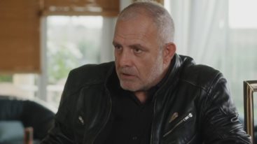 Η γη της Ελιας | Η Βασιλικη ανακοινωνει τα νεα στον Σταθη &amp; η αντιδραση του την παγωνει!