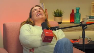 Η Ελινα Παπιλα δε σταματησε τα γελια με την απαντηση της καλεσμενης της