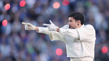 Οσο ο Bad Bunny εκανε επανασταση, στην Ελλαδα ηταν απλα Κυριακη