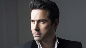 Ο Αλεξανδρος Χριστοπουλος αφιερωνει την εκπομπη του στην Παγκοσμια Ημερα του Ανδρα