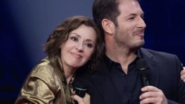 Γιωργος Περρης &amp; Tina Arena σε μια σπανια τηλεοπτικη στιγμη στην Γαλλια