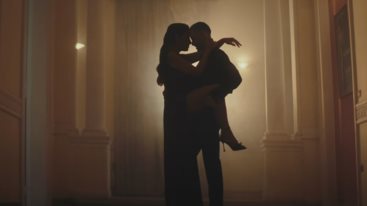 Ελενα Παπαριζου &amp; Κωνσταντινος Χριστοφορου | Το ντουετο τους μολις κυκλοφορησε