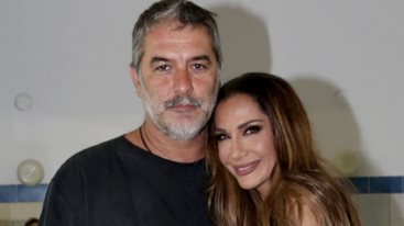 Η κινηση στηριξης της Δεσποινας Βανδη στον Βασιλη Μπισμπικη