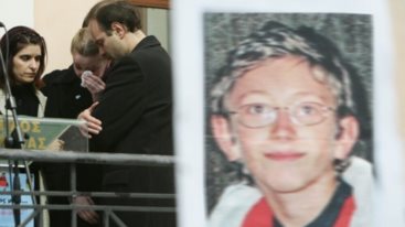 Σαν σημερα: 20 χρονια απο την εξαφανιση του Αλεξ - Κανεις δε γνωριζει που βρισκεται η σορος του [εικονες]