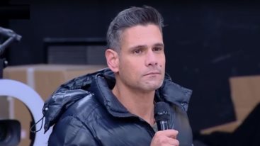 "Νιωθω οτι ο Δημητρης Ουγγαρεζος θελει να πει, "ειμαι εδω", δειτε με για κατι παραπανω"