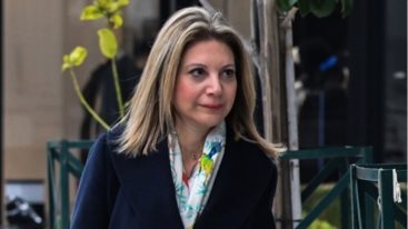 Καρυστιανου για Τεμπη: "Ντροπιαστικη η δικη για τα χαμενα βιντεο" - Τα 5 ερωτηματα που θετει