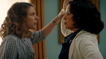 Το Σπιτι Διπλα Στο Ποταμι: Η Ευανθια χτυπα την Ιουλια κατω απο τη μεση!