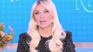 Κατερινα Καινουργιου: &quot;Εχουν αρχισει τα δαχτυλιδια και δεν μου μπαινουν. Πρηζονται ολα!&quot;