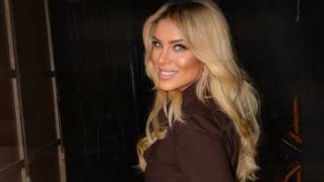 Η Κατερινα Καινουργιου στολισε για Χριστουγεννα: &quot;Ειδικα φετος αυτο το δεντρο εγινε με πολλη αγαπη&quot;