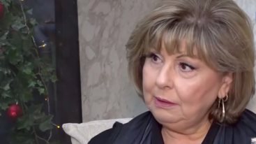 Λενα Μαντα: "Βρεθηκα στο παρα πεντε συμμετεχω σε εκπομπη"