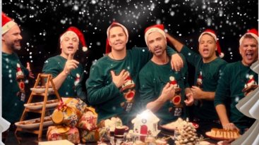 Ο Γιωργος Τσαλικης ανοιγει το σπιτι του και αφιερωνει &quot;Χριστουγεννα Πρωτοχρονια... Μια χαρα&quot; με Χριστοφορου &amp; ONE