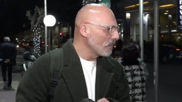 Ο Νικος Μουτσινας στην πρωτη αντιδραση μετα τις φημες τηλεοπτικης επιστροφης