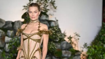 "Ανεμοδαρμενα υψη" | Η Margot Robbie μολις αποκαλυψε τι θεωρει "απαισιο" πανω της