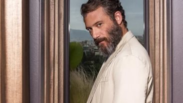 Αντεδρασε ο Αντινοος Αλμπανης για τη διαφημιση με τον Γιωργο Παπαδακη: "Η αγνοια δεν ειναι δικαιολογια"