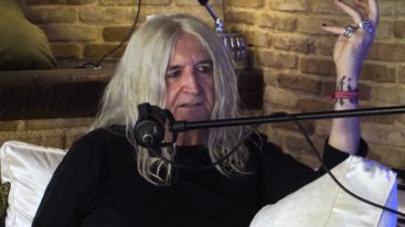 Νικος Καρβελας: &quot;Ρωτησα αν ειναι ωραια γκ@μενα η Βισση για να τη βαλω πρωτη φορα σε δισκο&quot;