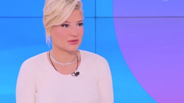 Αντεδρασε η Φαιη Σκορδα: "Ανατριχιασα σαν μαμα οταν το ακουσα. Ειναι χυδαιο"